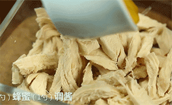 【总汇三明治】鸡肉调味