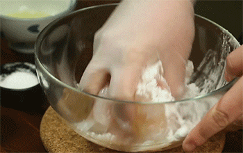 【麻辣水煮鱼】搅拌腌制