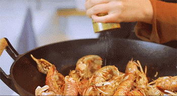 【酒鬼皮皮虾】撒胡椒粉和椒盐