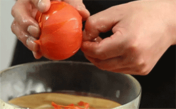 【培根披萨】番茄去皮