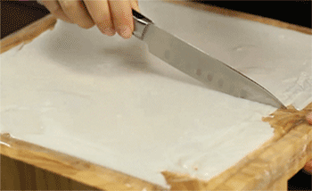 【芒果肠粉】凉粉切开