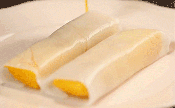 【芒果肠粉】淋芒果汁