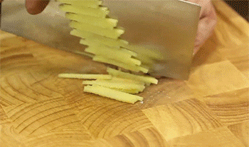 【培根焖春笋】姜切末