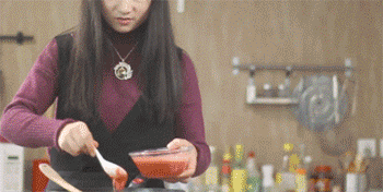 【梅香小排】放入西红柿汁