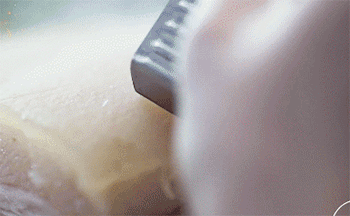 【秘制扣肉】拔毛