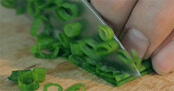 【牛肉肠粉】切葱花