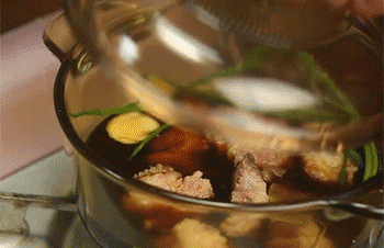 【时蔬牛腩粉图】煮牛腩