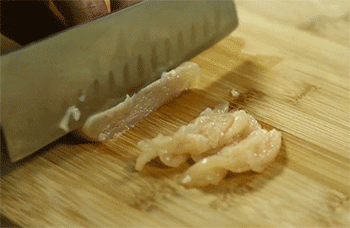 【平菇西兰花】鸡肉切片