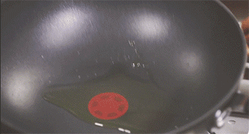 【马蹄牛肉丸】炒姜丝