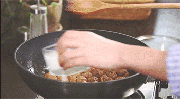 【马蹄牛肉丸】上色