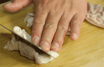 【五彩辣猪肚】猪肚切条