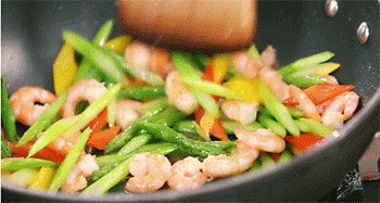 【芦笋炒虾】翻炒食材
