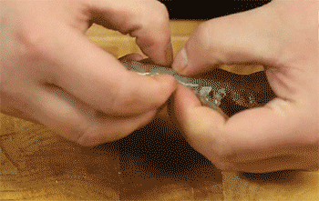 【宫爆虾球】去虾壳