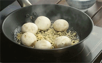 【蒜香烤蘑菇】加入口蘑