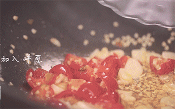 【锦绣善段】放入洋葱