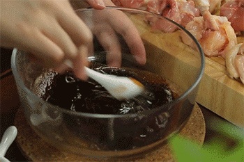 【蜜汁鸡锤】搅拌