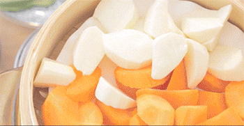 【鸡丝奶油浓汤】蒸熟