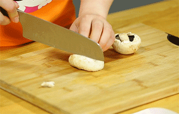 【素什锦天妇罗】口蘑切片