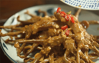 【泰汁蒸鸭舌】装盘