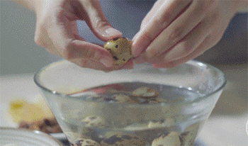 【土豆红烧肉】剥鹌鹑蛋