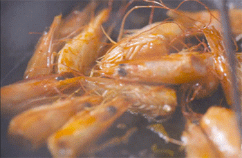 【宫爆虾球】煎虾头