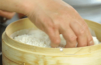 【荷叶糯米鸡】蒸糯米