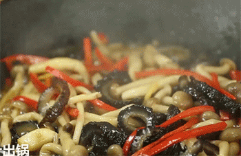 【海参蟹味菇】勾芡出锅