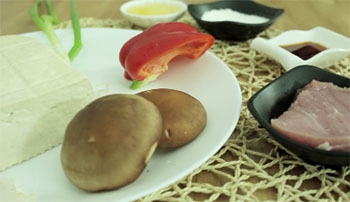 【宝宝版客家豆腐酿】主要食材