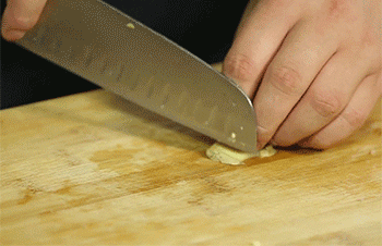 【干锅花菜】姜切丝