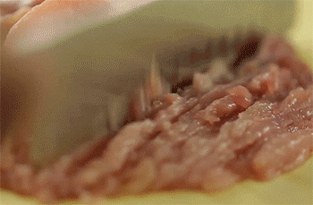 【糖醋小肉丸】剁肉泥