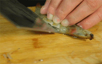 【蛋黄串串虾】去虾线