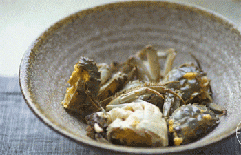 【蛋黄焗螃蟹】处理螃蟹