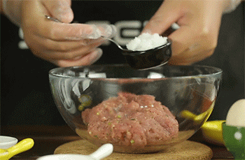 【糖醋小肉丸】调味