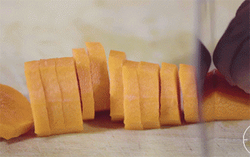 【懒人咖喱饭】切胡萝卜