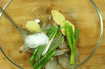 【蛋黄串串虾】调味