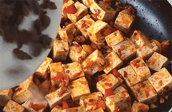 【家常麻婆豆腐】加入牛肉馅