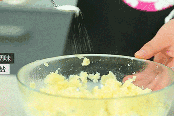 【肉末土豆泥】调味