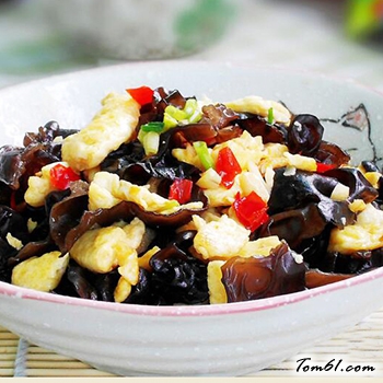 木耳炒鸡蛋的做法