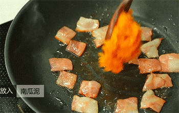 【南瓜意面】加入南瓜泥