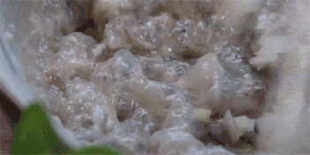 【水晶虾饺】放入食材