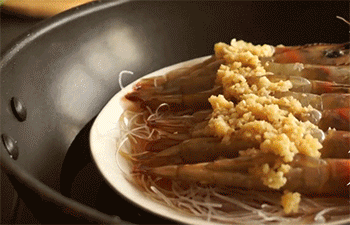 【蒜蓉粉丝蒸大虾】蒸