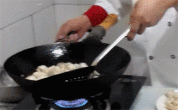 【肉段烧茄子】捞出