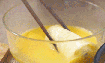 【秋葵培根春卷】裹面包糠