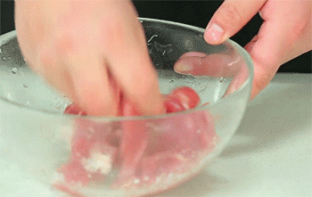 【杭椒牛柳】搅拌腌制