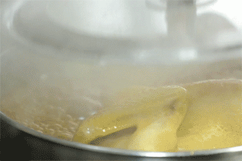 【豉油鸡】煮鸡