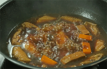 【南瓜烧鸡翅】加南瓜