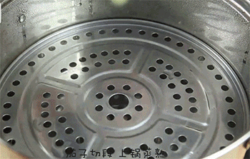 【凉拌手撕茄子】蒸茄子