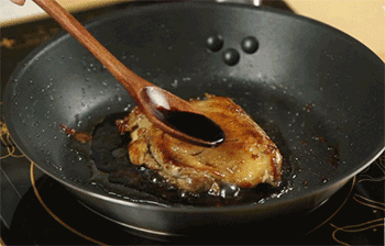 【照烧鸡腿】加调料