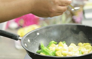 【菠萝炒虾仁】调味