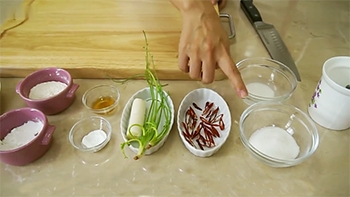 【香辣鱿鱼】调料